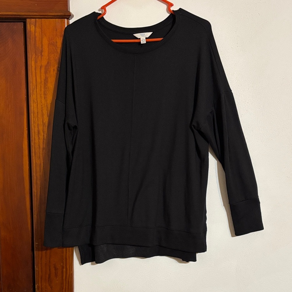 Time and Tru Classic Black Crew Neck Sweater